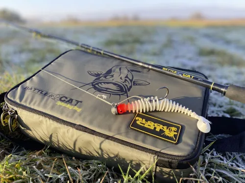 Black Cat Curly Worm yellow zombie Süllyedő 17cm/24g  