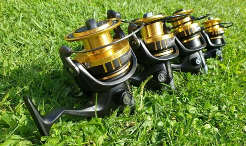 TICA TEMPEST 2500 elsőfékes pergető orsó 8+1BB   